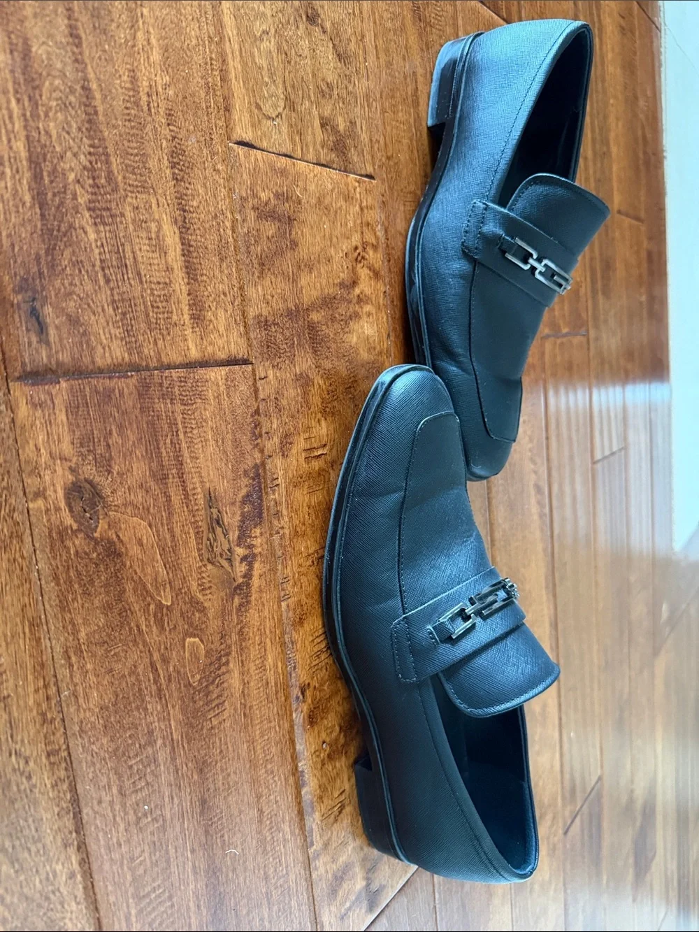 Guess Black Men's Leather Slip-On Loafers with Gunmetal Chain